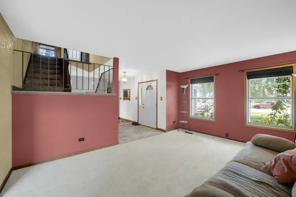20547 S Frankfort Square RD, Frankfort, IL 60423