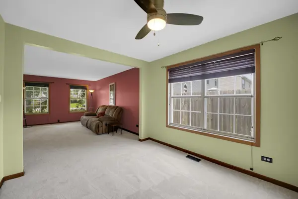20547 S Frankfort Square RD, Frankfort, IL 60423