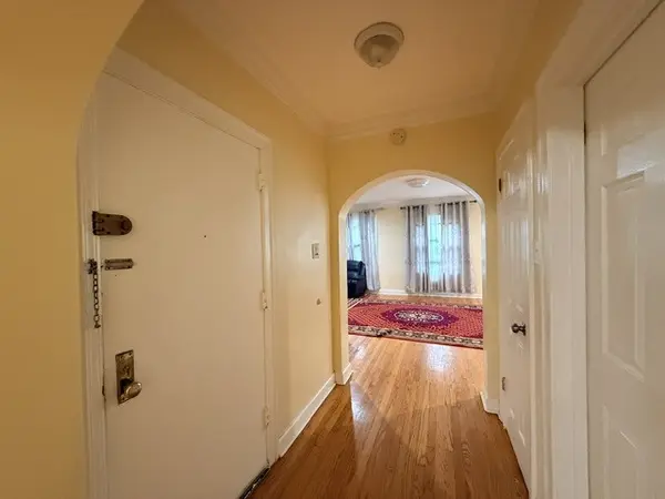 6235 N Francisco AVE, Chicago, IL 60659