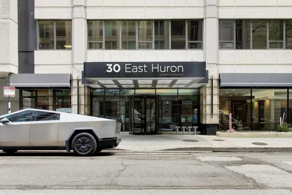 30 E Huron ST #4007, Chicago, IL 60611