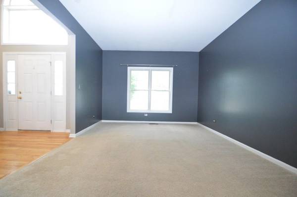 3301 BANFORD CIR, Lake In The Hills, IL 60156