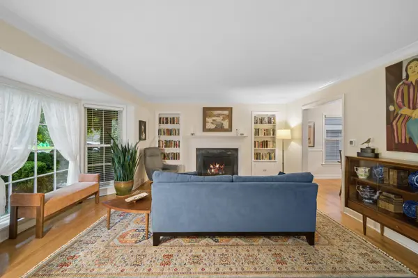 739 Marion AVE, Highland Park, IL 60035