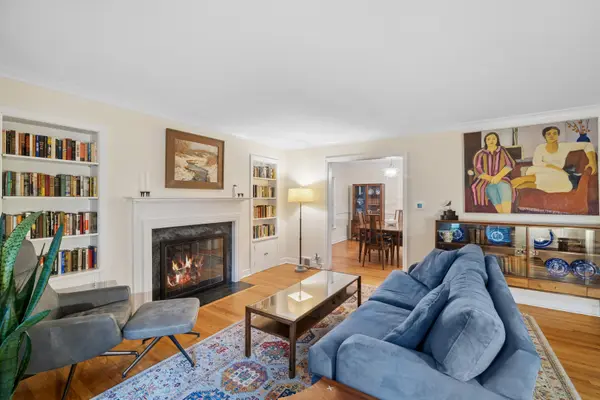 739 Marion AVE, Highland Park, IL 60035