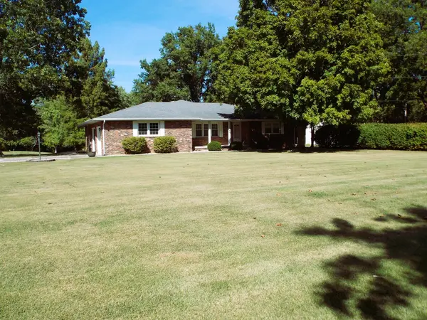1747 State Route 161 HWY, Centralia, IL 62801