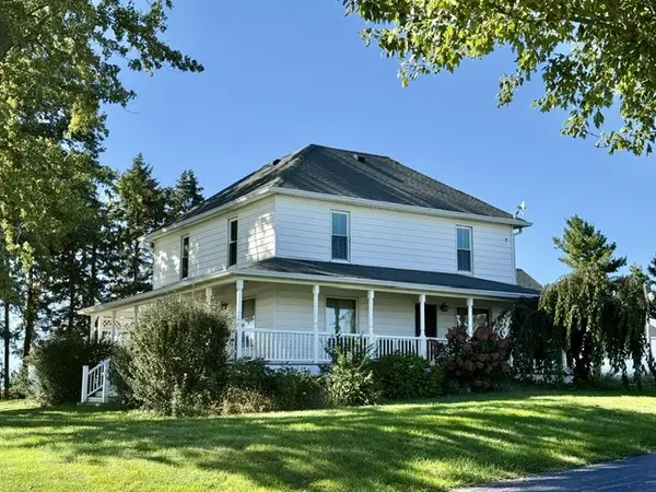 11600 N 950th AVE, Granville, IL 61326