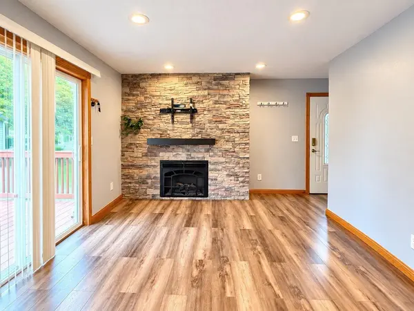 3251 Randolph ST, Waterloo, IA 50702