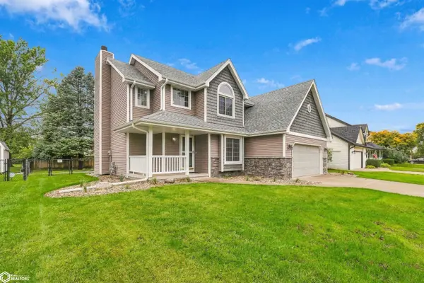 508 3Rd AVE, Altoona, IA 50009