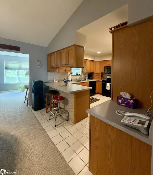 2635 Mount Pleasant ST #101, Burlington, IA 52601