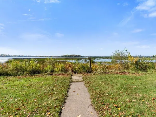 1185 Lake Shore BLVD, Wahkon, MN 56386