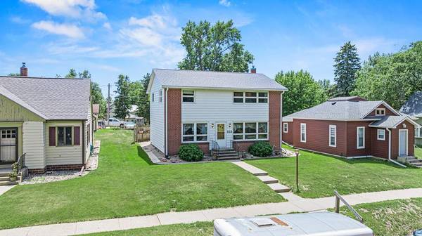 213 2nd ST E, Jasper, MN 56144