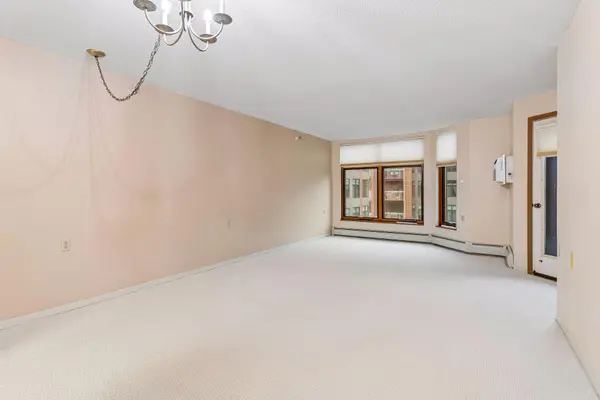500 County Road B W #235, Roseville, MN 55113