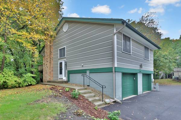 15641 27th AVE N, Plymouth, MN 55447