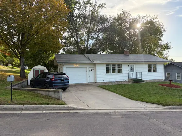 218 Maple ST, Le Sueur, MN 56058