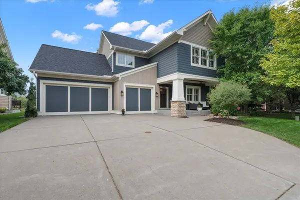 11605 Ivywood TRL, Woodbury, MN 55129