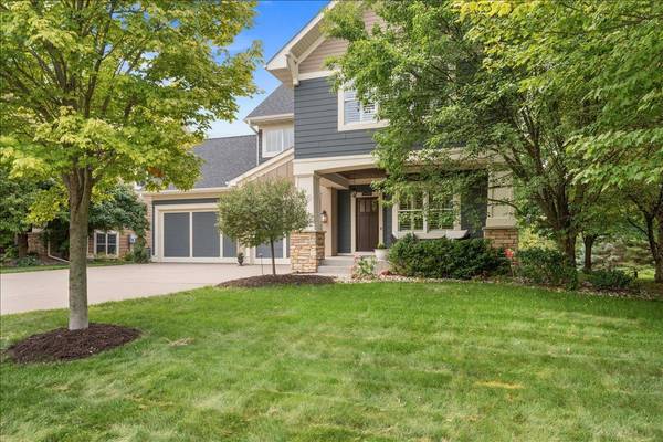 11605 Ivywood TRL, Woodbury, MN 55129