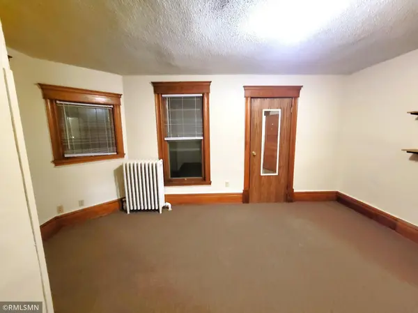 126 S 4th ST ##202, River Falls, WI 54022