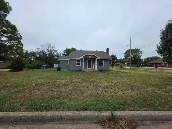 1745 W Wiley ST, Shawnee, OK 74804