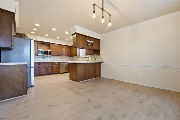 103 E Lakeview CT, Tecumseh, OK 74873