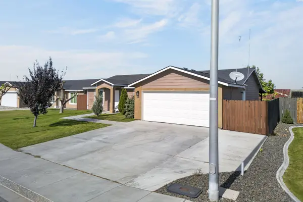 3805 Estrella dr, Pasco, WA 99301