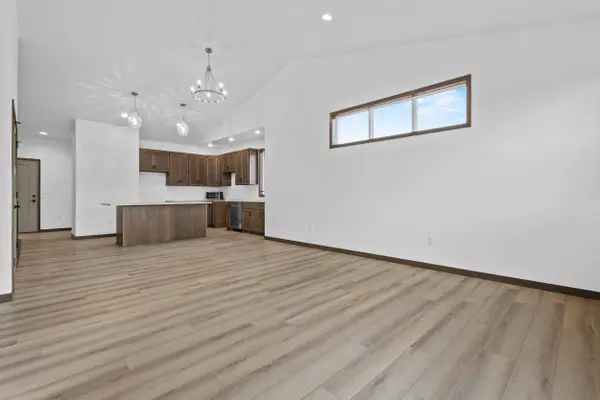 3365 SHAWANO AVE, Green Bay, WI 54313