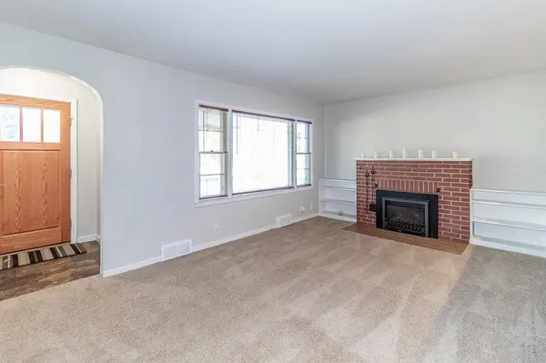 615 BUCK ST, New London, WI 54961-1632