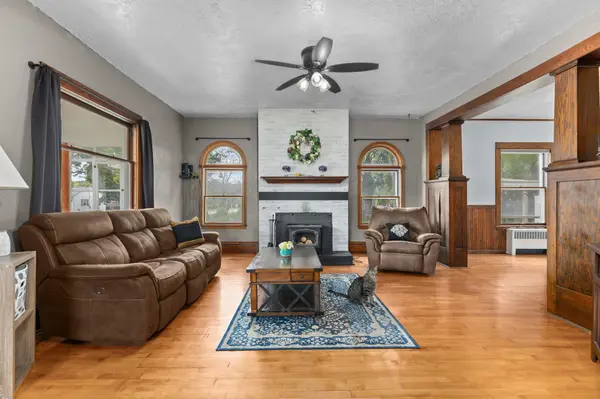 308 E HIGH ST, Seymour, WI 54165-1517