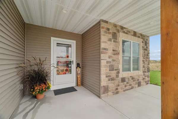 462 RUSTIC RIDGE DR, Brillion, WI 54110-2713