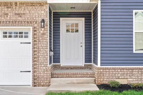 121 Ralph Ct, Clarksville, TN 37040