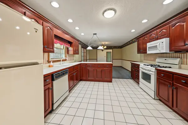 1235 Golf Course Rd, Newport, TN 37821