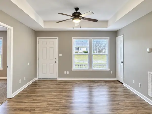 815 Princeton Cir, Clarksville, TN 37042