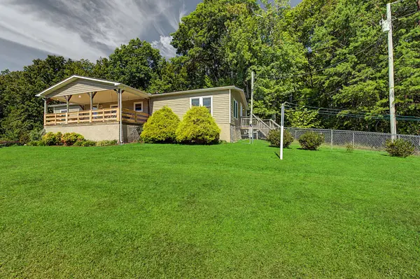 218 Waldo Rd, Rockwood, TN 37854