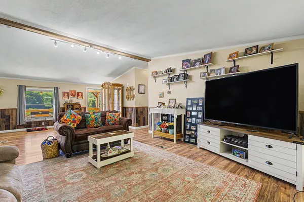 218 Waldo Rd, Rockwood, TN 37854