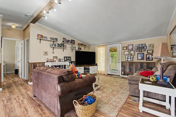 218 Waldo Rd, Rockwood, TN 37854