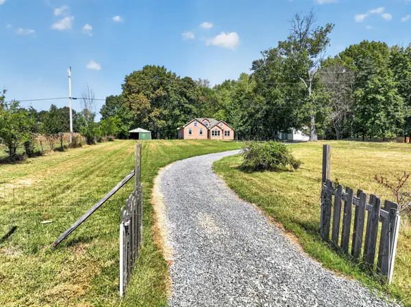 2137 Burford Rd, Lebanon, TN 37087
