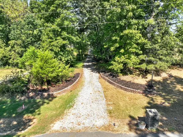 2137 Burford Rd, Lebanon, TN 37087
