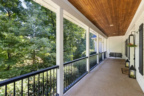 1395 Roy Sellers Rd, Columbia, TN 38401