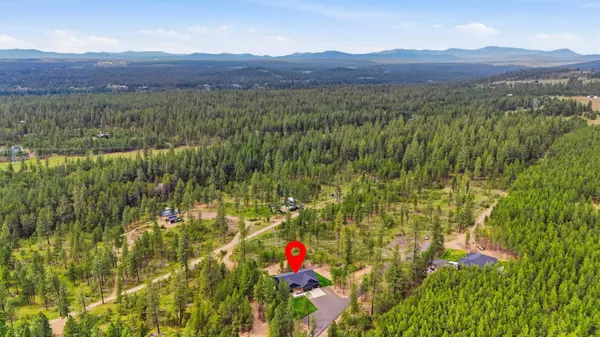 6703 E Elk Chattaroy Rd, Chattaroy, WA 99003