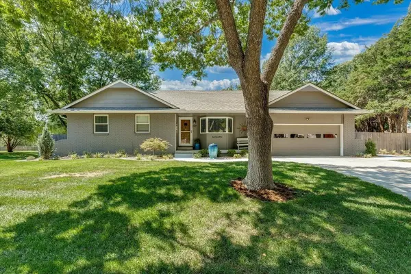 1437 N Windmill Ct,  Derby,  KS 67037