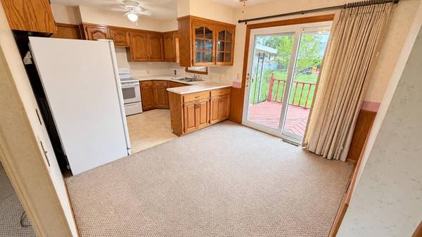 2419 Simmons St, Salina, KS 67401