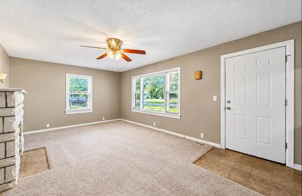 4204 S Bartlow Dr, Wichita, KS 67217-4650