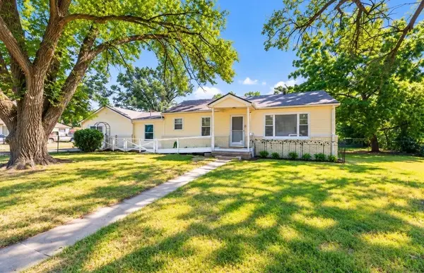 4204 S Bartlow Dr, Wichita, KS 67217-4650