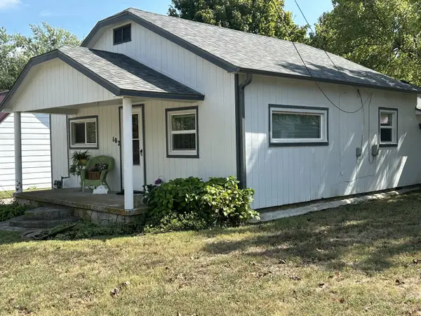 102 Broadway ST, Exeter, MO 65647