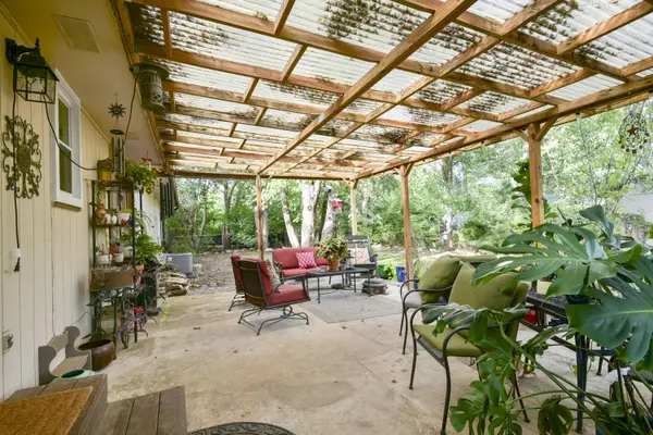 4050 S El Fiesta AVE, Springfield, MO 65807