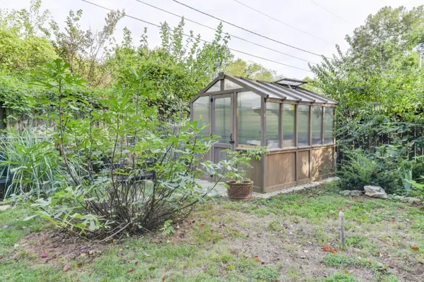4050 S El Fiesta AVE, Springfield, MO 65807