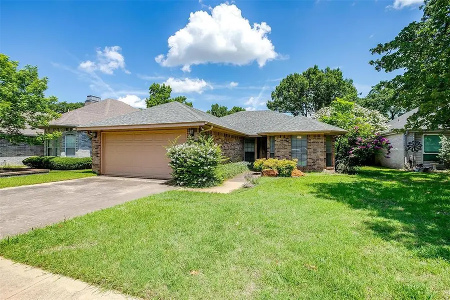5909 Kesler Drive, Arlington, TX 76017