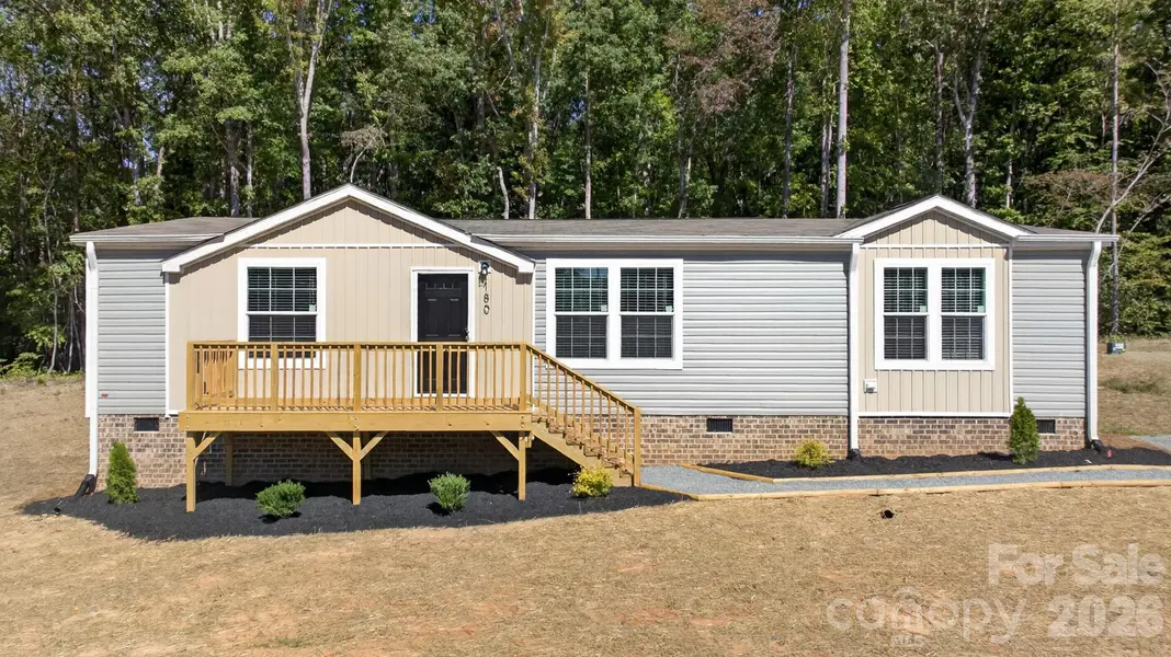 180 Christophers CT, Lexington, NC 27295