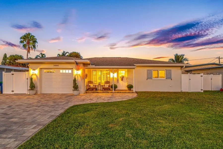 1444 COREY WAY S, South Pasadena, FL 33707