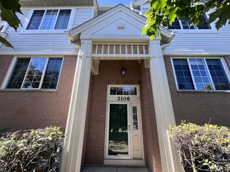 2106 W Concord LN #2106, Addison, IL 60101