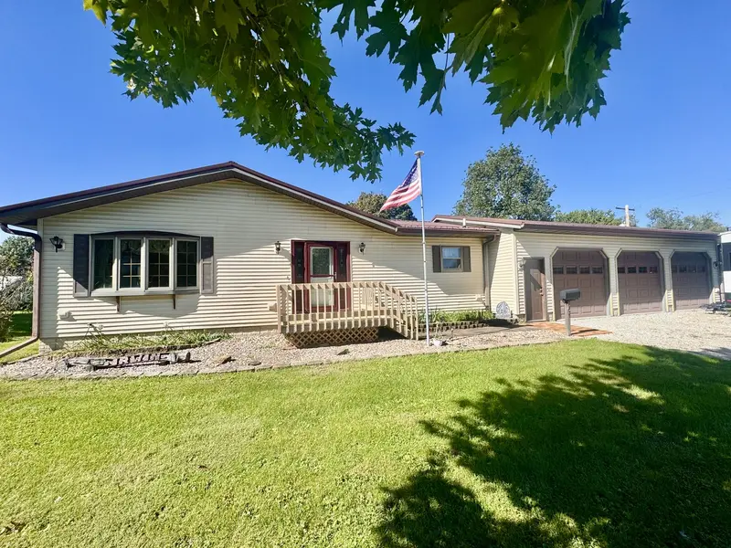 505 NW 5th AVE, Aledo, IL 61231