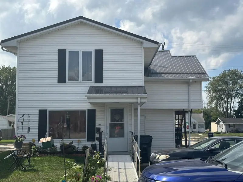 301 N MAIN ST, Seymour, WI 54165